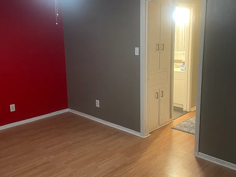 509 W Main St #5 — Photo 32