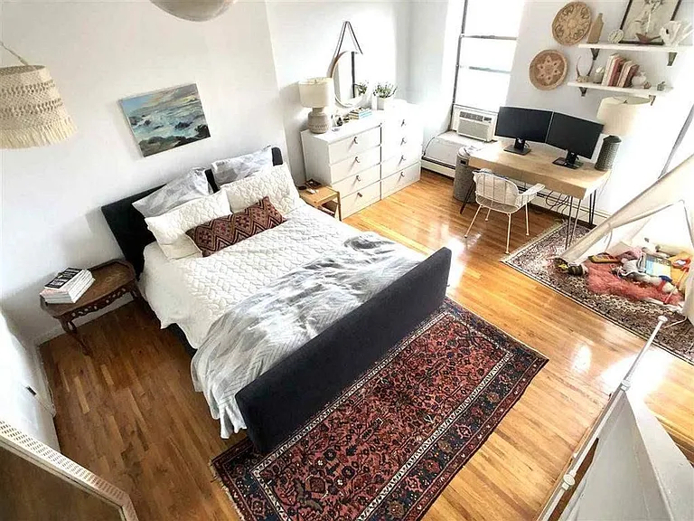 174 Grand St #4D — Photo 10