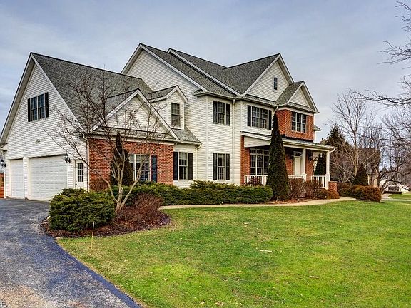 2nd image of 11740 Ascot Ln