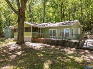 228 George Byrd Dr, Owens Cross Roads, AL 35763