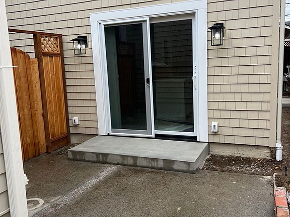 4th image of 51 Alice Ave Unit B