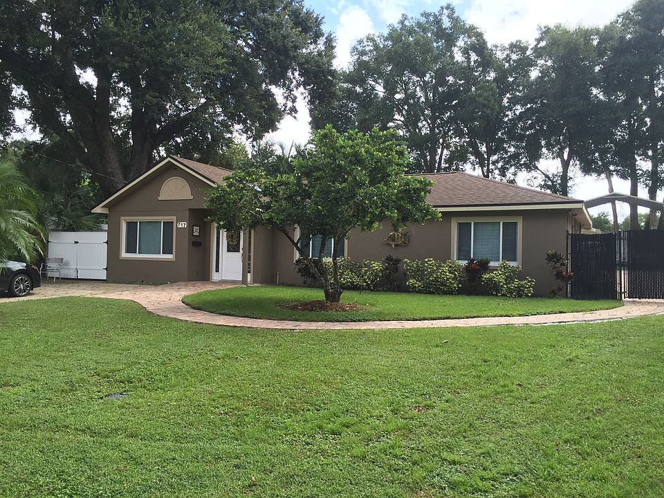 1st image of 717 Wessex Pl