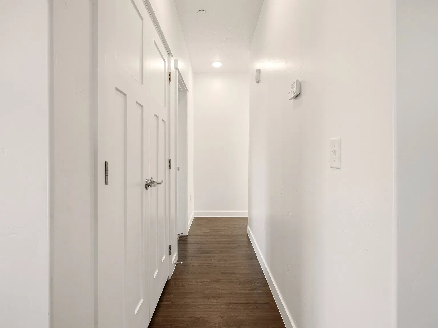 Vine Bldg 03: Unit 302 Type 2: Standard - 302 — Photo 4