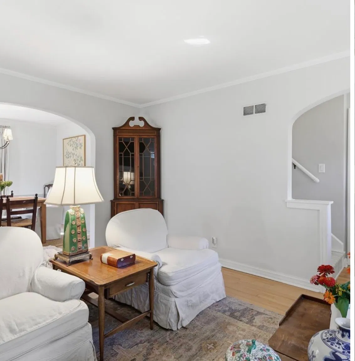 3 bed, 1.5 bath, 1231 sqft, $2,800 — Photo 2