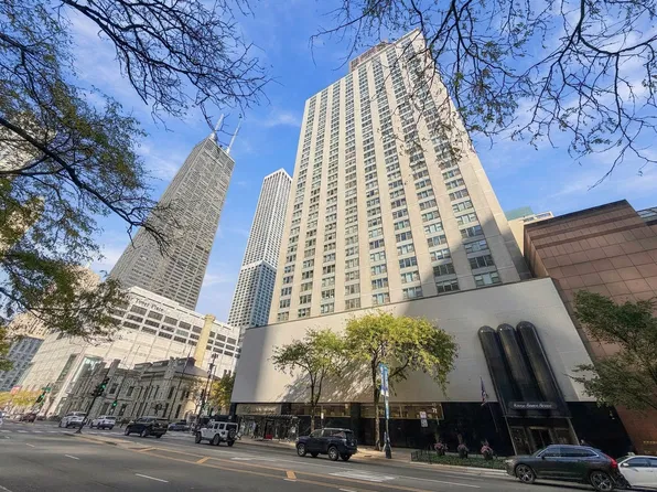 777 N Michigan Ave APT 2900-02, Chicago, IL 60611