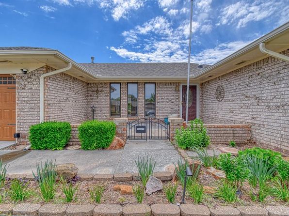 204 Sequoia Park Dr, Yukon, OK 73099