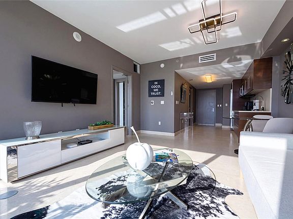 4th image of 465 Brickell Ave APT 5704