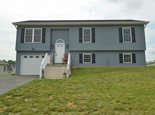 540 Spyglass Dr, Martinsburg, WV 25403