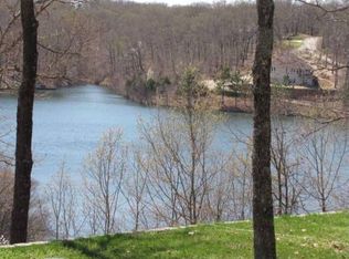 15 Caxton Ln, Bella Vista, AR 72714