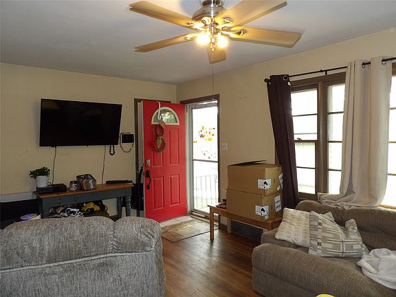 4th image of 3201 57th St