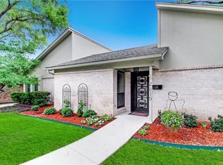 2815 S Surrey Dr, Carrollton, TX 75006