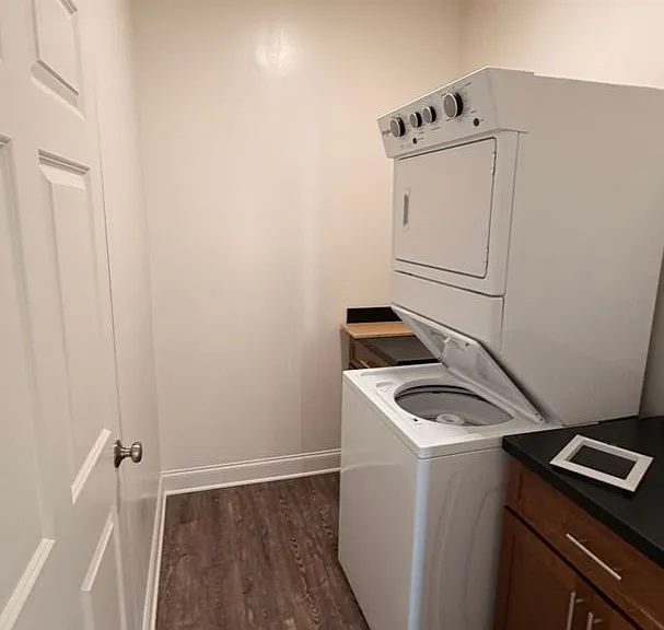 703 E Clay St — Photo 27