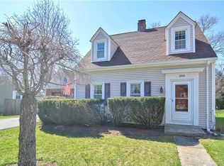 200 Old Mendon Rd, Cumberland, RI 02864