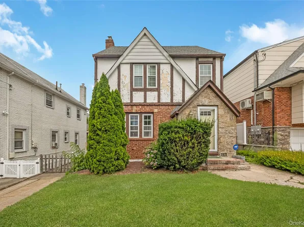 24829 Cambria Avenue, Little Neck, NY 11362