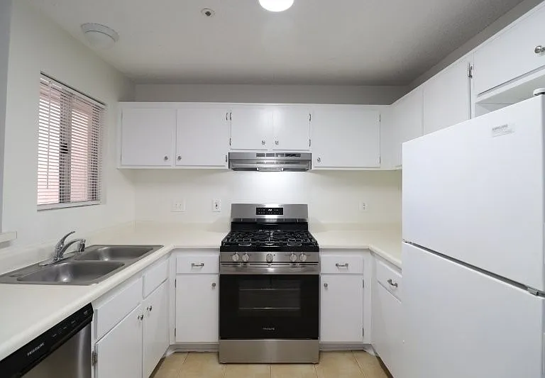 321 Inger Dr #M-122 — Photo 8