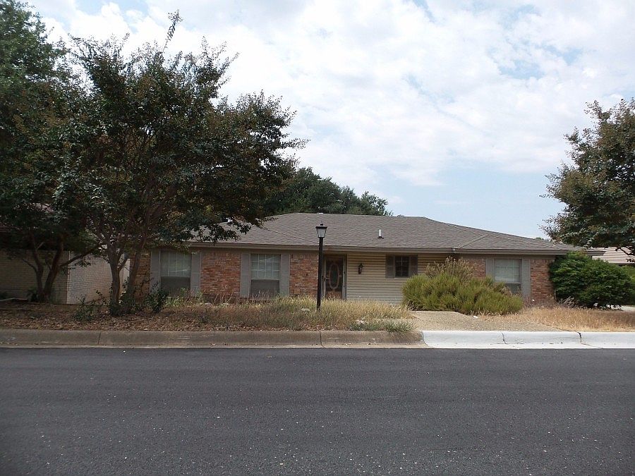 1st image of 6308 Wallingford Dr
