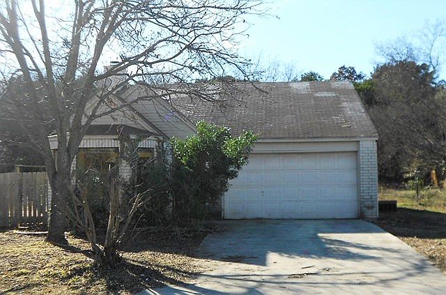 1st image of 103-105 Fawn Dale Ln