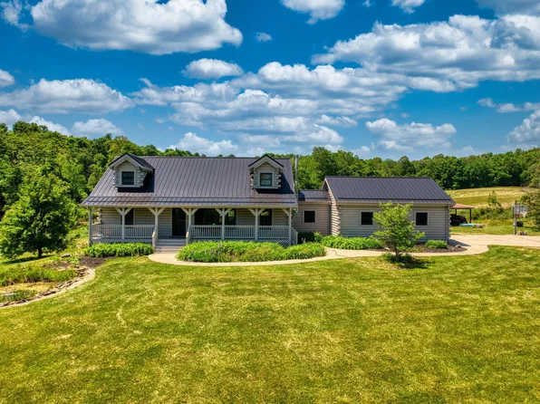 8265 Preston Rd, Newark, OH 43055