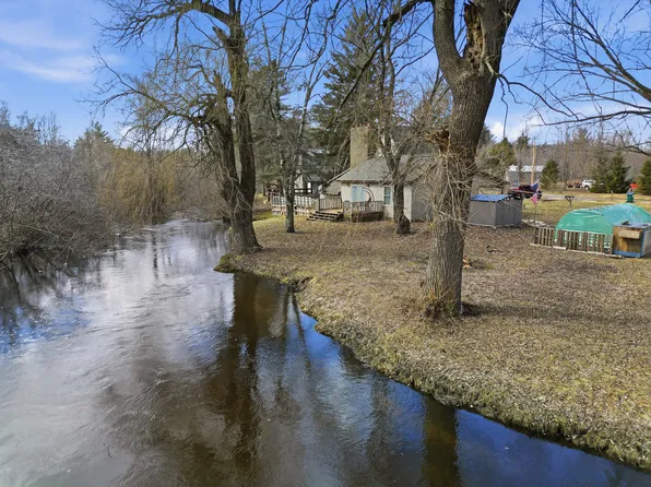 21134 Ceasar Dr, Marion, MI 49665