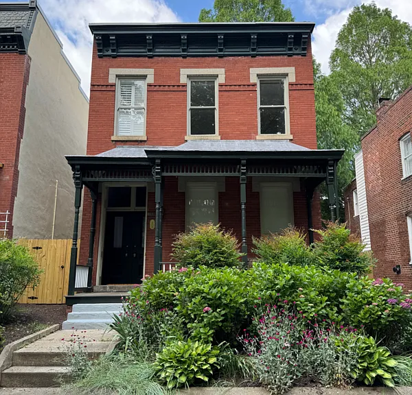 1414 Floyd Ave — Photo 1