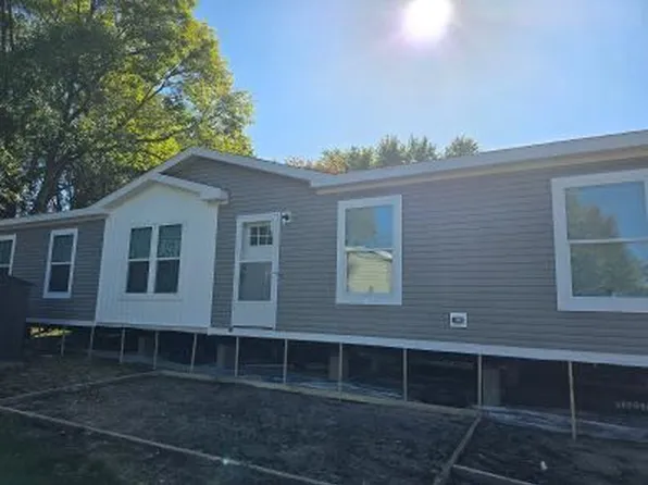 128 Aqua Dr, Rockford, MN 55373