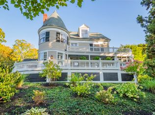 27 Meriam St, Lexington, MA 02420