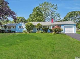 346 Wilson Blvd, Islip, NY 11751