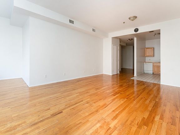 2nd image of 349 6th Ave APT 2