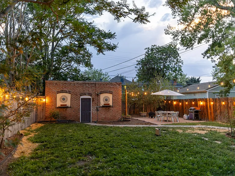 3047 N Williams St — Photo 3