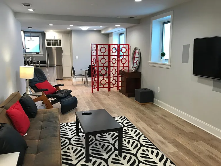 6306 Wisconsin Ave — Photo 9