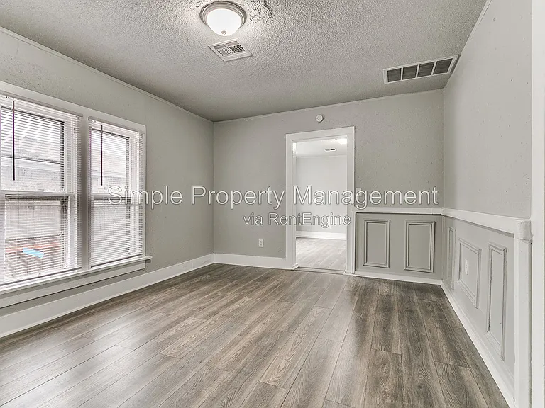 1728 NE Euclid St — Photo 10