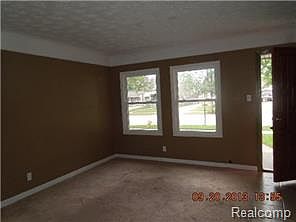 2nd image of 983 Goddard St