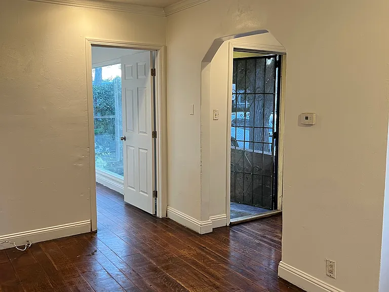 2315 Durant Ave — Photo 10