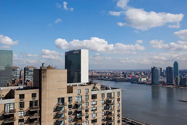 Rented by Thrasher Real Estate | media 41