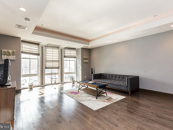 2nd image of 1512 Frankford Ave #2