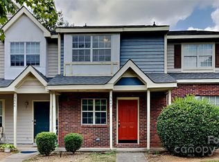 3842 Mosscroft Ln, Charlotte, NC 28215