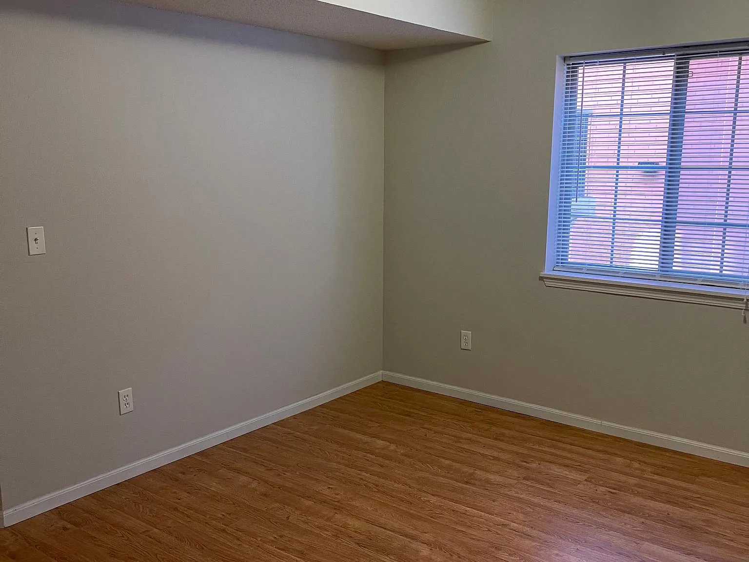 1 bed, $1,364 — Photo 4