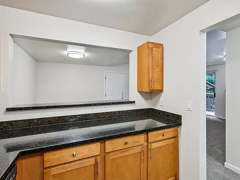 Campbell Run Apartments — Photo 37