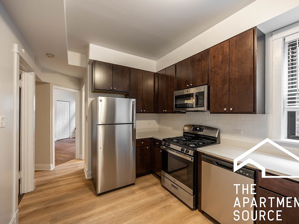 1st image of 2647 N Sawyer Ave APT 1