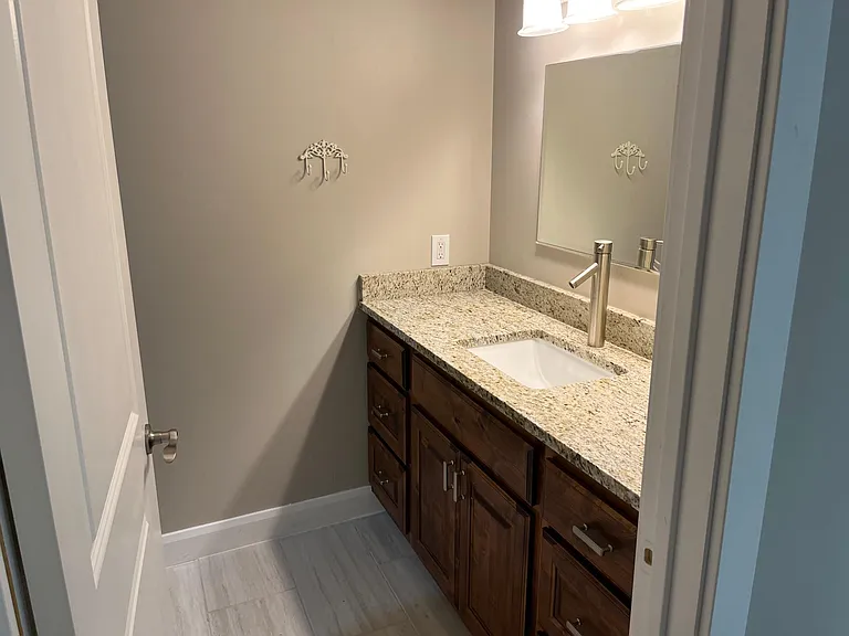 2044 Sherman Rd — Photo 14
