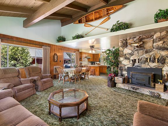 3rd image of 38980 Lake Point Ct