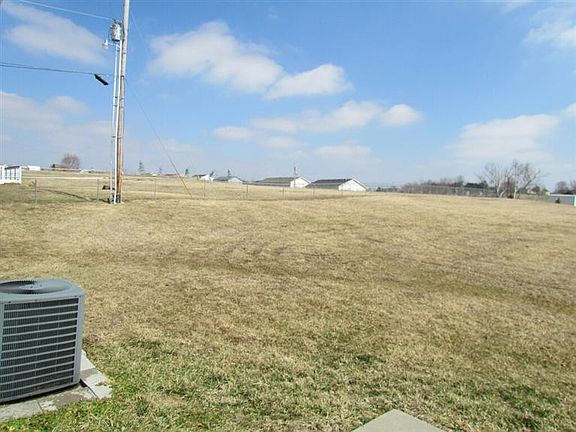 4th image of 263 Creekwood Dr