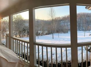 1045 Hogans Branch Rd, Hendersonville, TN 37075