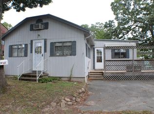 6 Baker Rd, Wareham, MA 02571
