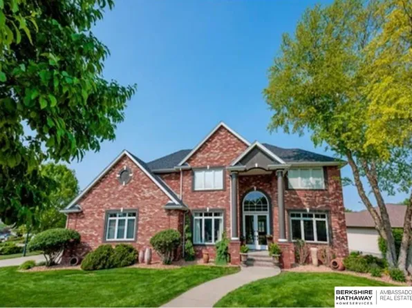 678 S Red Fox Ln, Columbus, NE 68601