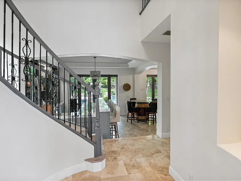 9521 Eden Mnr — Photo 46