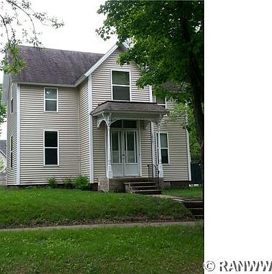 2nd image of 1020 9th Ave E
