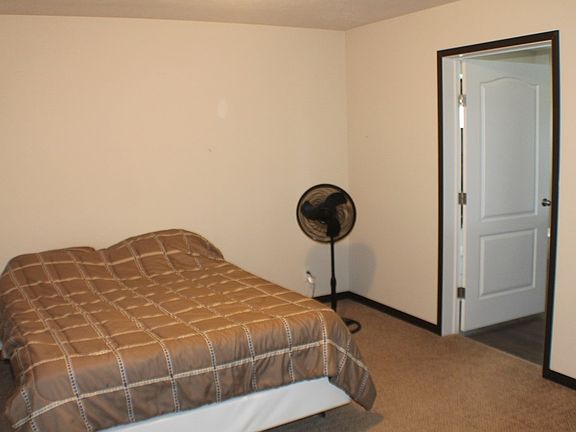 4th image of 22383 Brushy Ave