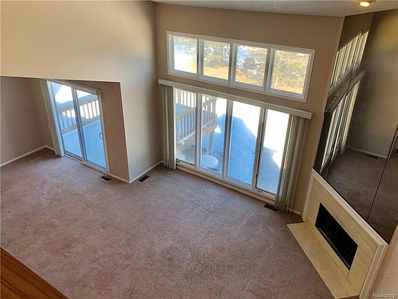 4th image of 4218 Breckenridge Dr #1