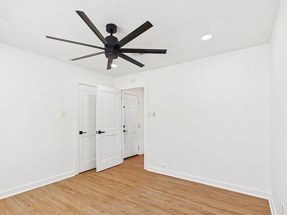 4th image of 4501 College Main St APT 4